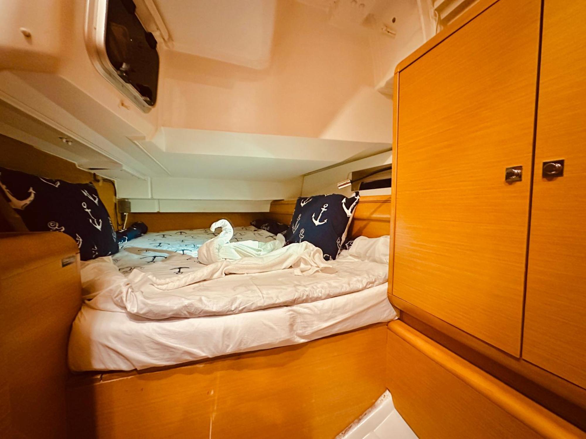 Hotel Sleep Aboard A Modern Sailboat In Oeiras Exteriér fotografie
